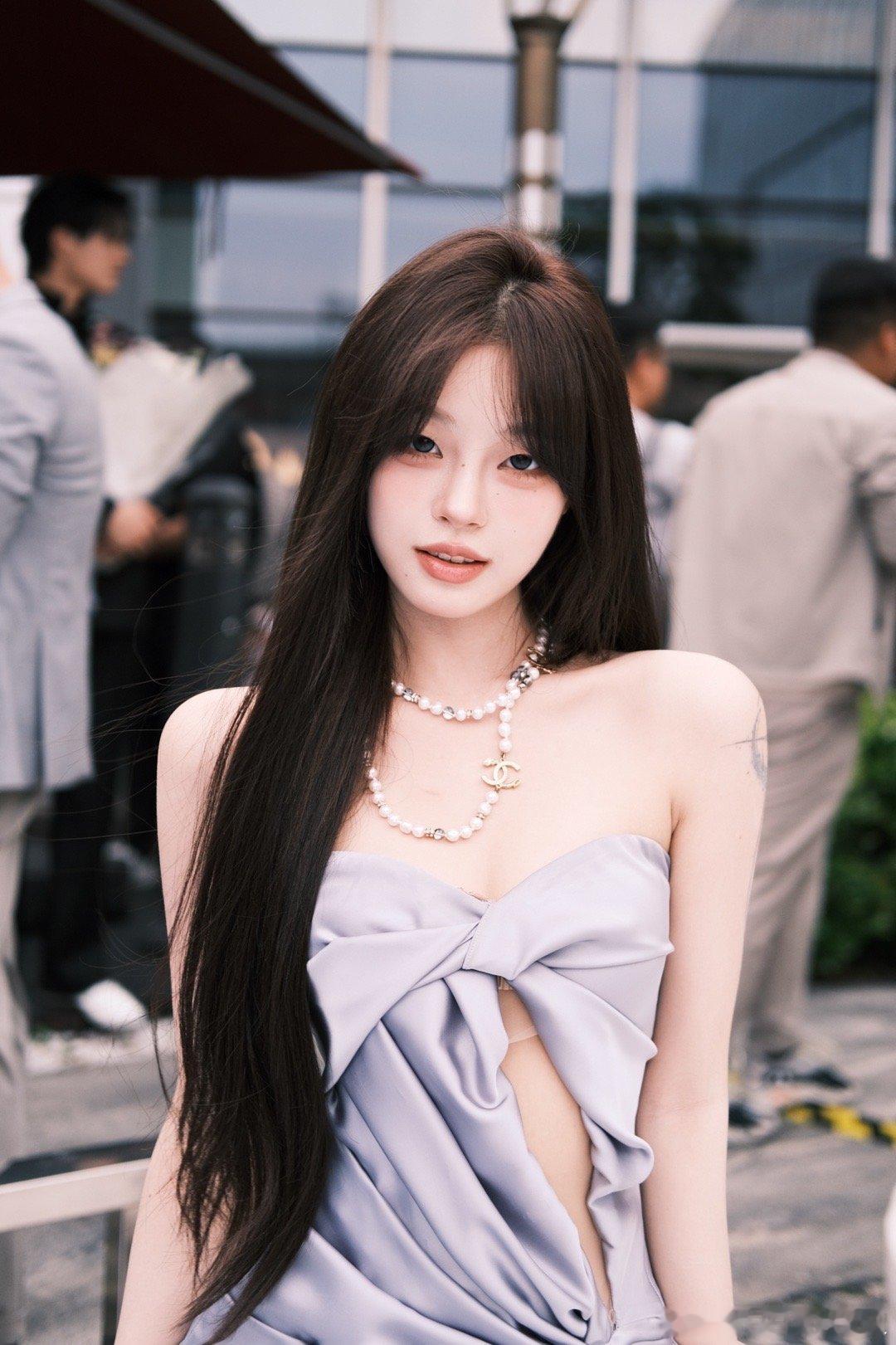 有点像女明星出发图 ​​​