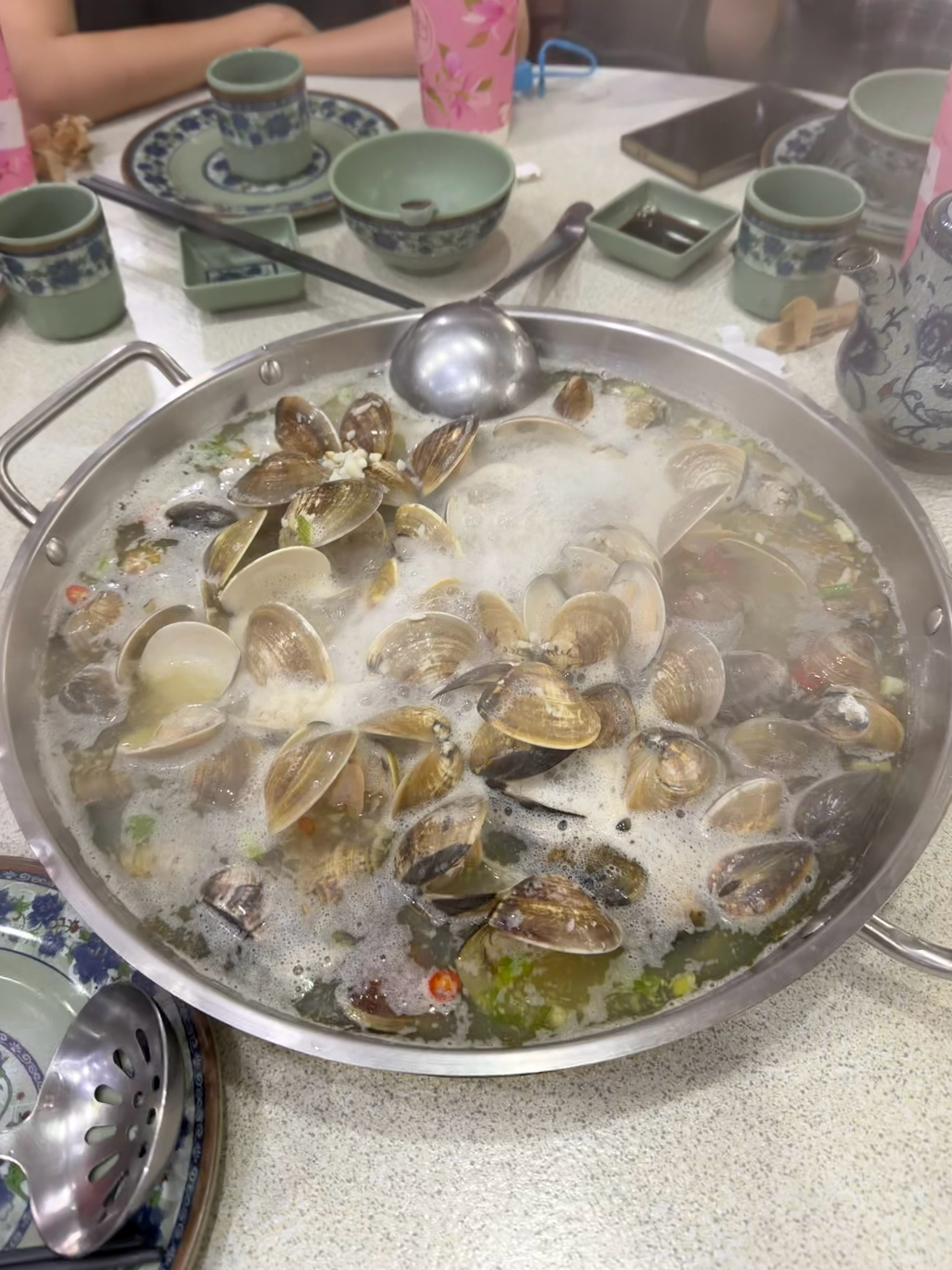 到底是怎么两天不到的时间吃这么多顿的 