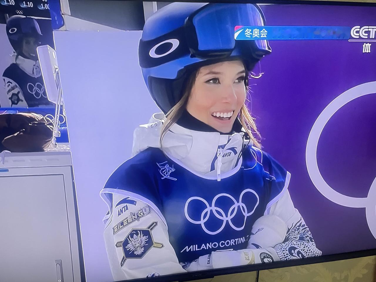 谷爱凌在2026米兰冬奥会女子坡面障碍技巧赛中获得了亚军，为中国队夺得一枚宝贵的