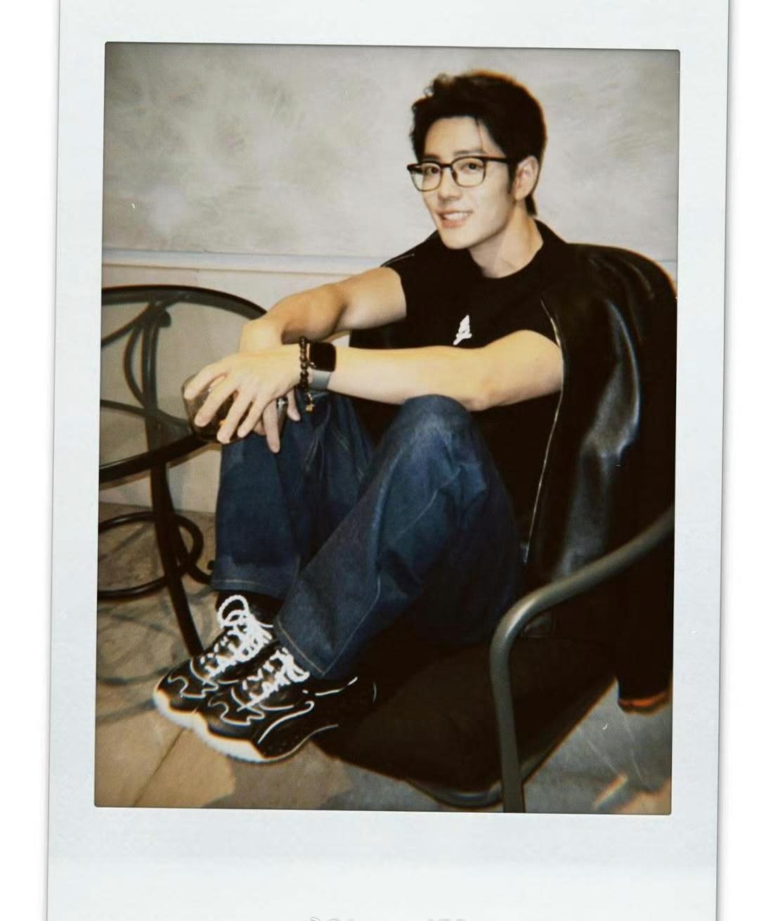 博君一肖[超话]
我望着月亮，却只看见你。
爱你[心]是我一生最重要的决定。 ​