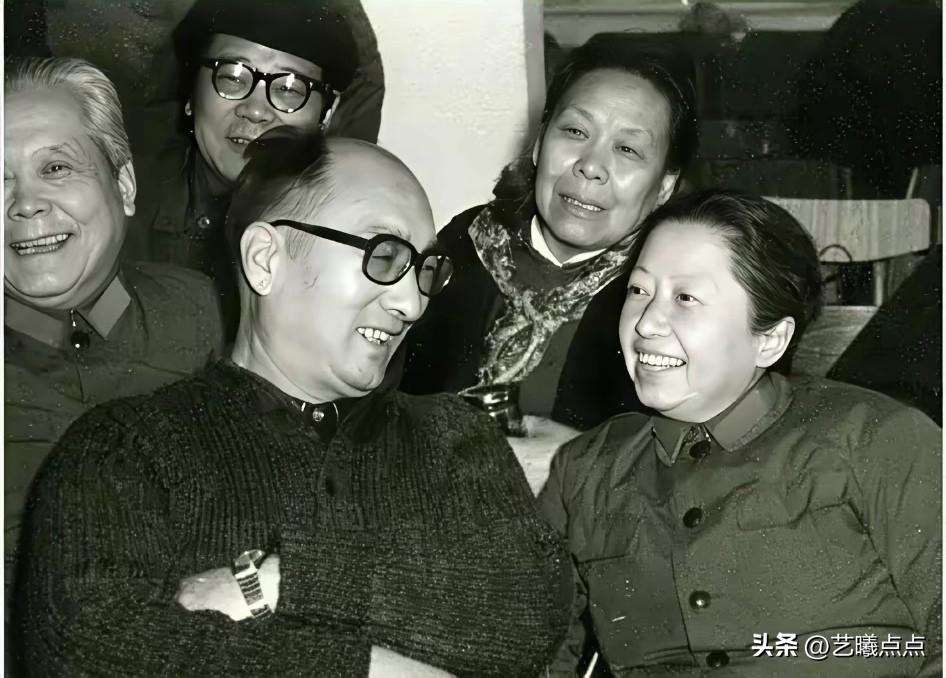 他们虽然在银幕上扮演主角的机会不多，但演的配角同样让人记忆深刻，“南霸天”、"老