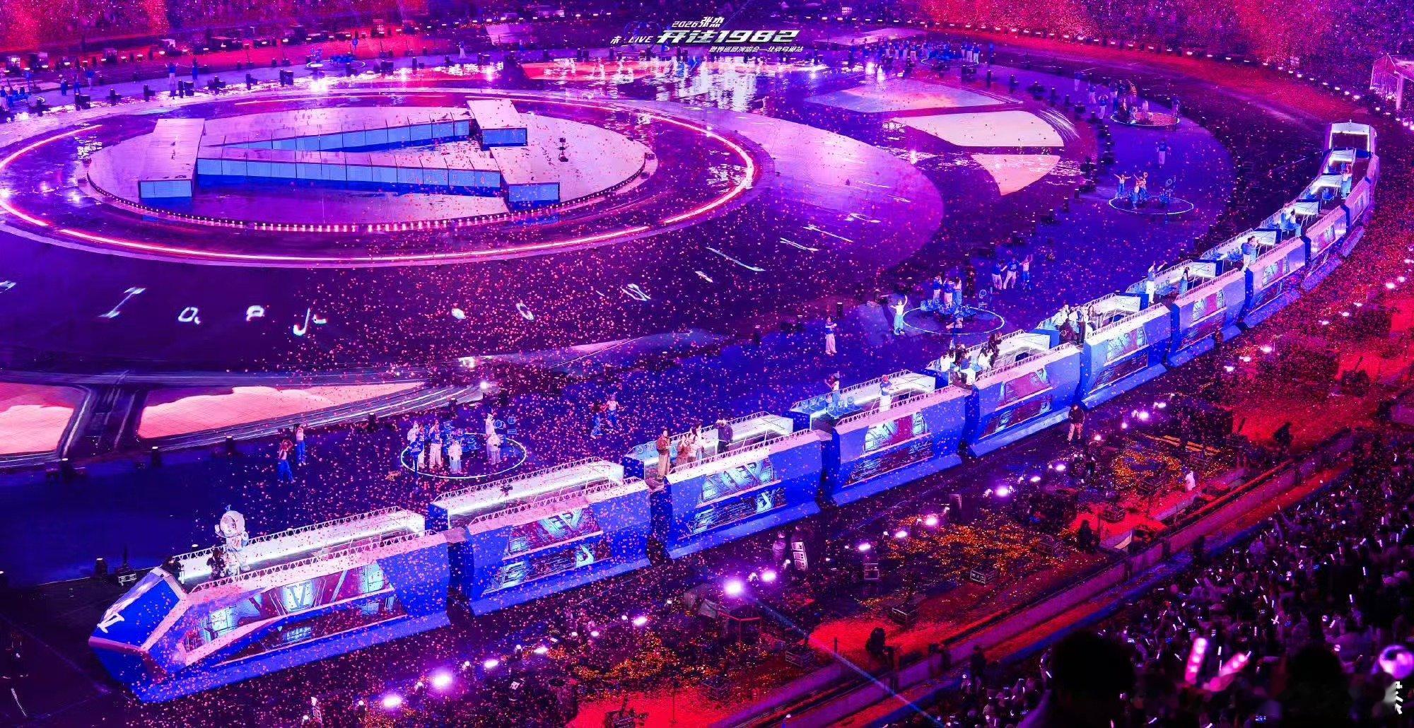 张杰演唱会未live的意义张杰未 LIVE，以舞台为信，以陪伴为名，让所有美好被