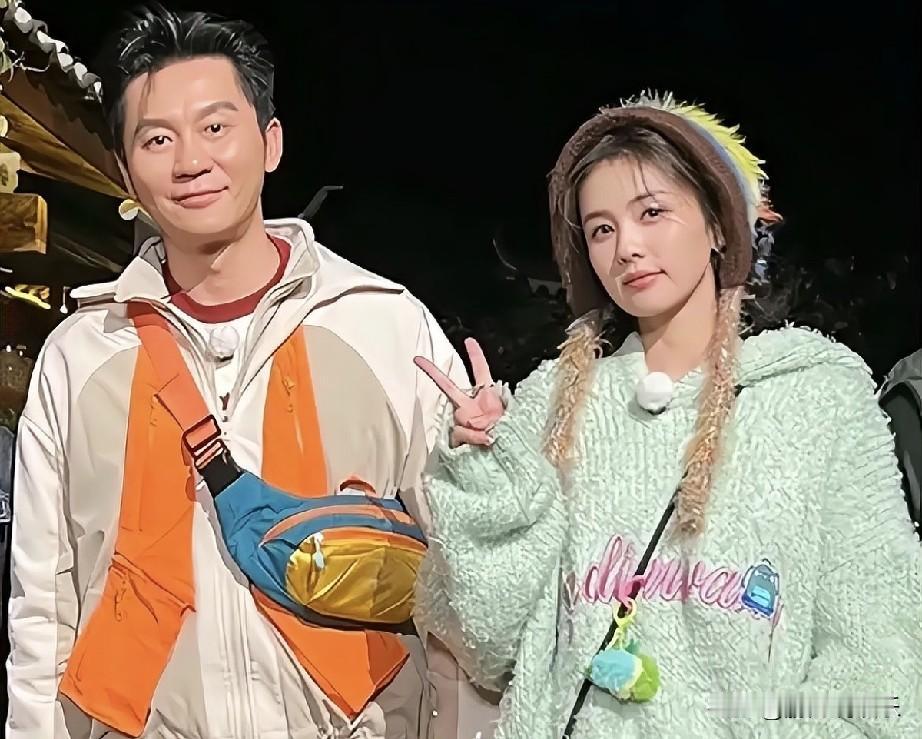 白鹿陷舆论漩涡于正却沉默？一反常态的背后藏多重深意
 
白鹿因《奔跑吧》互动言论