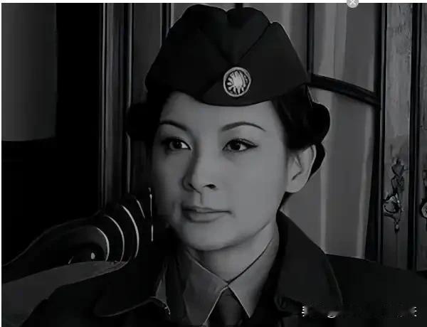 孤胆潜伏者的生死赌局！
一个军统女特务，1951年被抓，按当时的政策，够枪毙好几