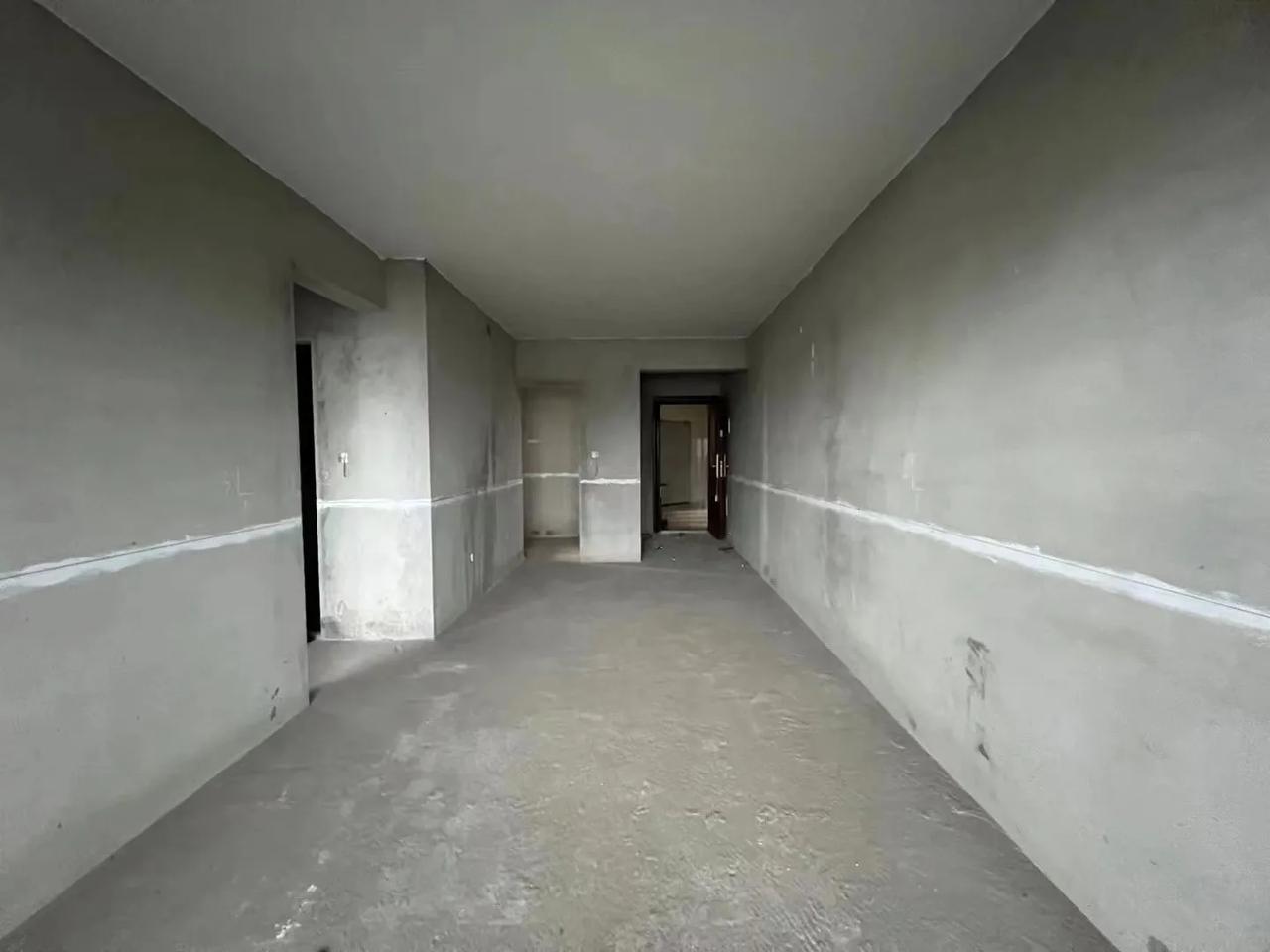 2023年的业主抱有一丝希望，觉得房地产价格应该不会再有大幅度的下跌或者是止跌了