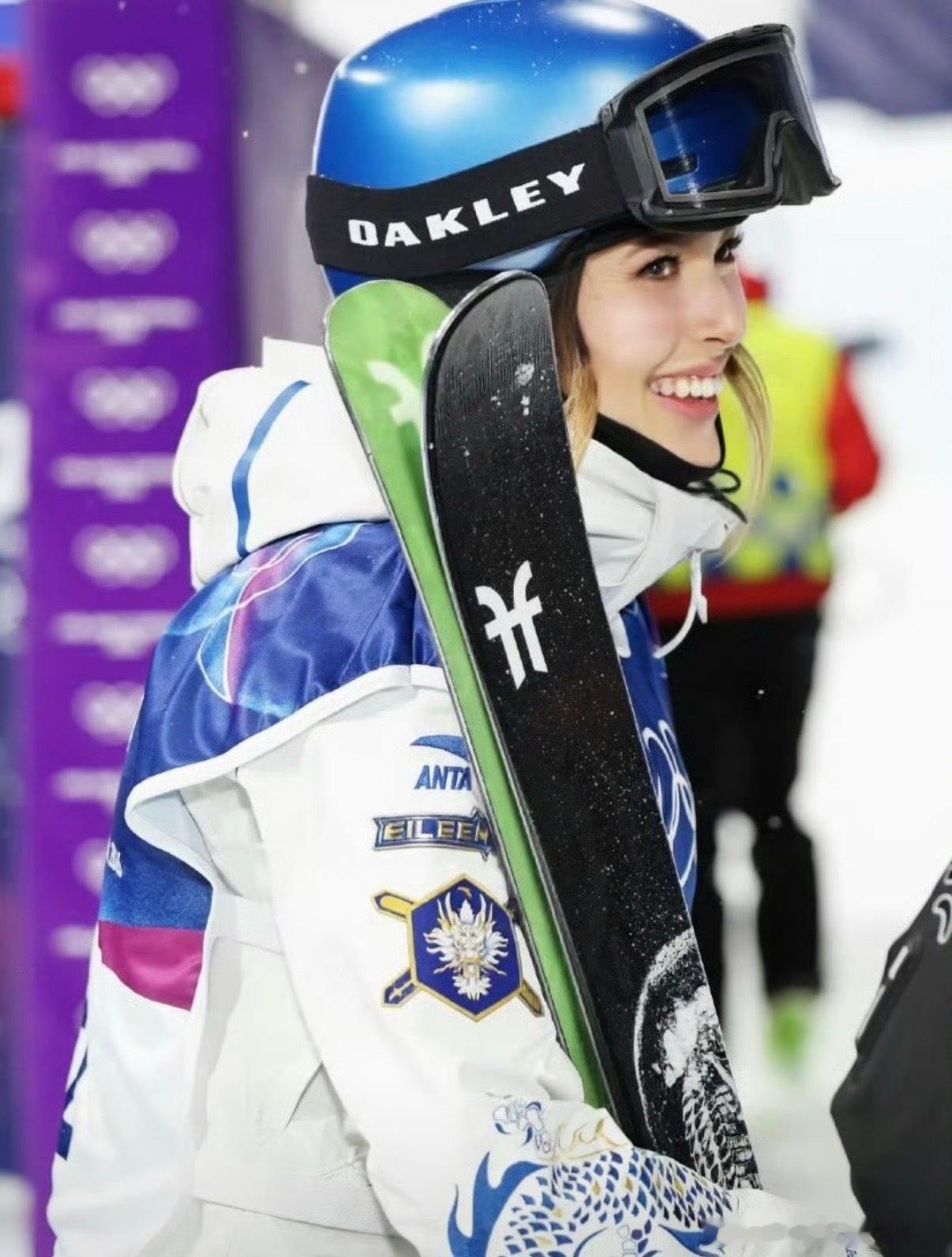 谷爱凌与我大学生活的共同点“谷爱凌与我大学生活的共同点”，这个热搜太懂年轻人了。