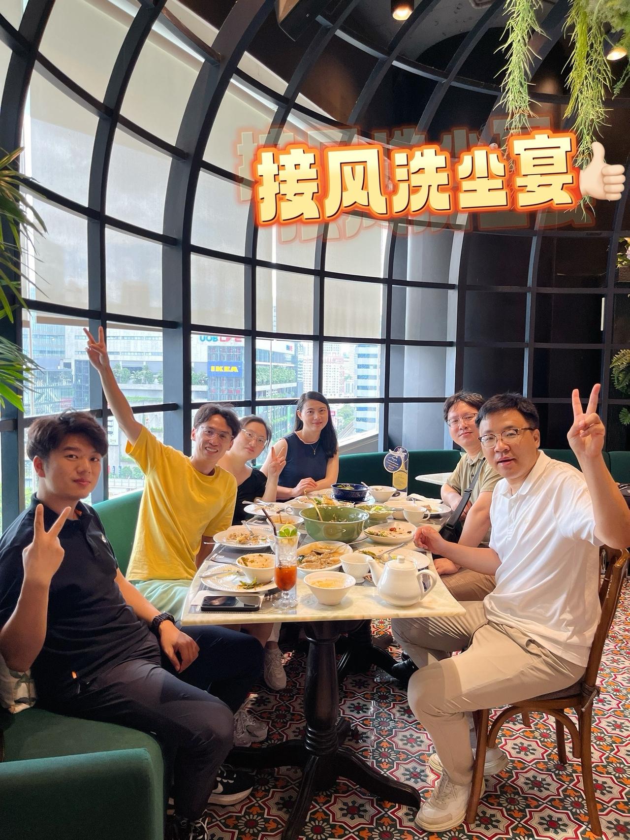 越来越多的学生和老师选择来泰国进修，提升学历，硕博项目寒暑假授课，一边工作一边留