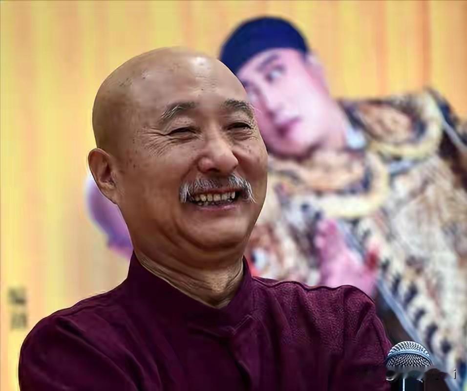 看到陈佩斯和儿子在一起的视频，陈佩斯说，没想到啊，没想到，观众才是这一年真正的主