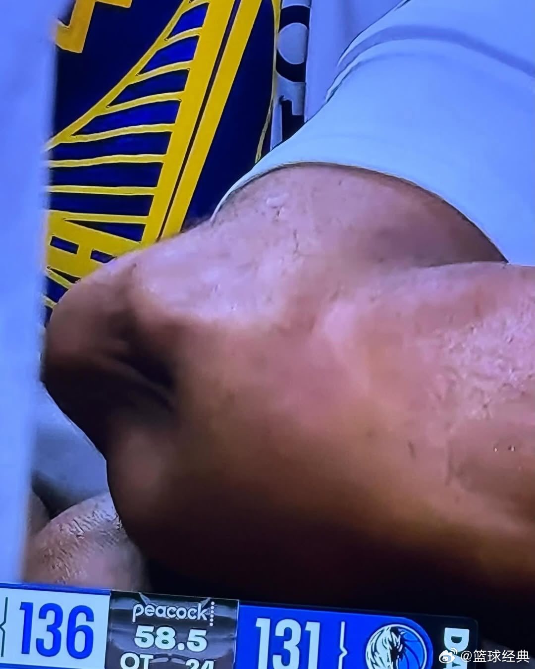 穆迪在昨天对阵独行侠的比赛中遭遇严重伤病，经诊断为髌腱撕裂！勇士队官方确认穆迪赛