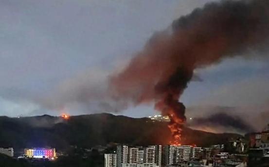 世界都必须为之警惕！2026年1月3日凌晨，美军空袭委内瑞拉，给世界带来教训！