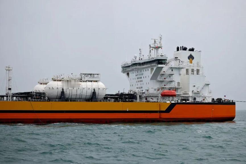 印度跟美国和好了，结果把俄罗斯背刺了。按照特朗普的说法。莫迪已经答应他，从此不再