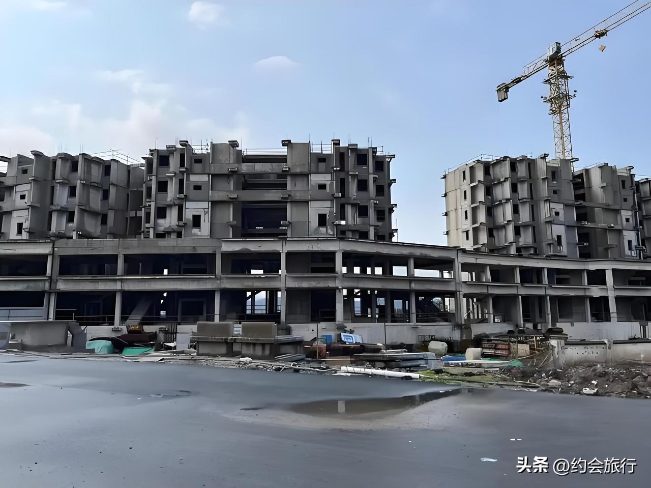 现在的楼市，选开发商比选老婆还重要？选错了，不仅烂尾，房贷还得接着还，那真是“赔