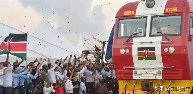 2017年，中国拿出38亿美元，帮肯尼亚修了480公里铁路。铁路是通了，但8年过