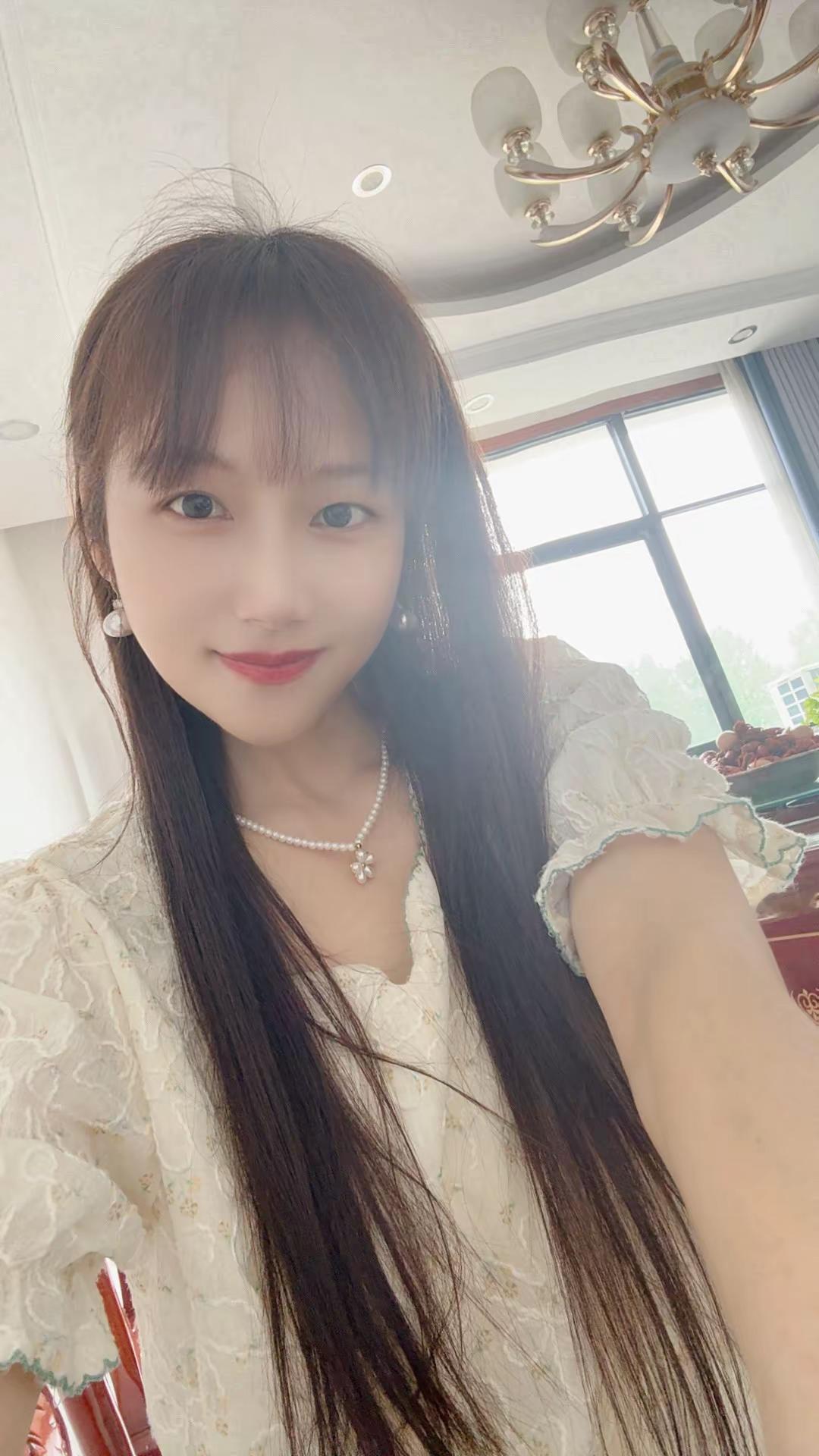 我这么可爱、一天天连个说话的人都没有、难道都不喜欢我吗？😂