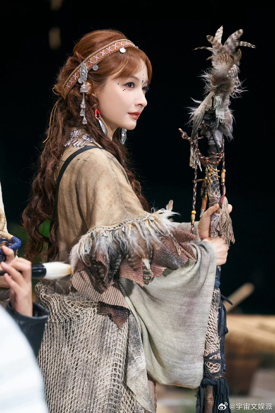 吴昕巫女造型吴昕大侦探巫女造型大侦探大侦探这次妆造我给满分！吴昕这身巫女look