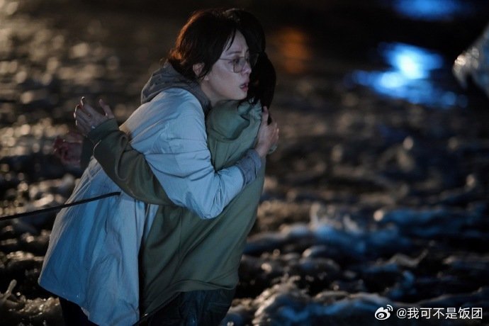 孙俪新剧天崩开局孙俪上一部大女主这一部小苦瓜看颜聆被生活按在地上摩擦，那种无力感