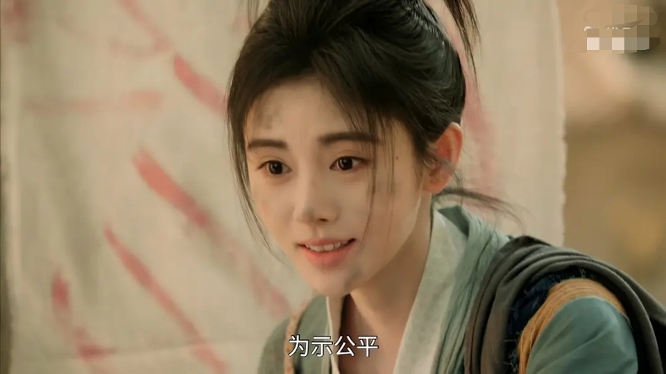 鞠婧祎这眼睛也很无神啊，像AI一样好空洞 