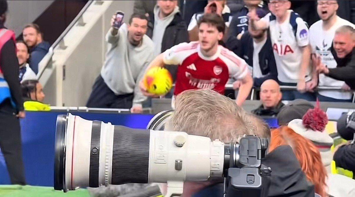 这个热刺球迷太逆天了 