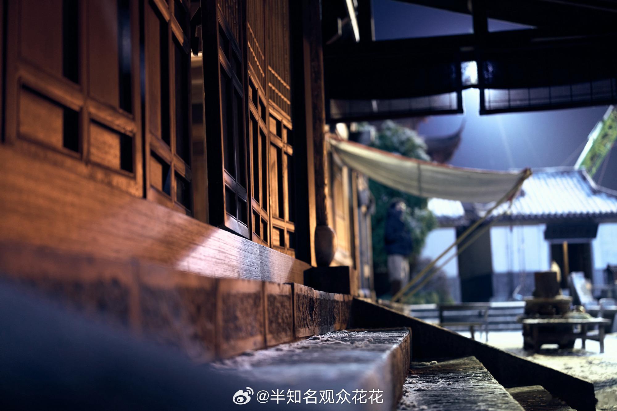 摄影界让张凌赫闯进去了张凌赫晒剧组摄影照 摄影天才来的 