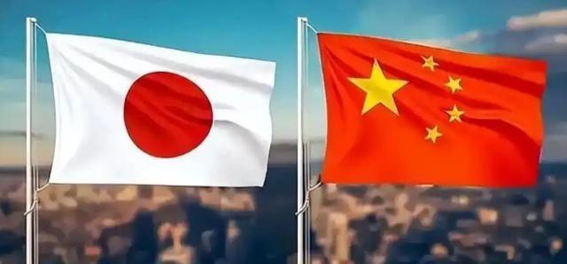 中日关系崩了，所有人都以为日本是在替美国冲锋、替台湾站台！错了！真相是：日本政府
