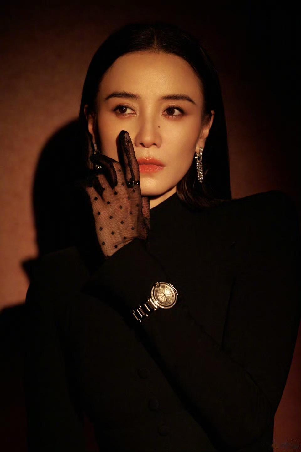 好喜欢这组复古摩登的风格！