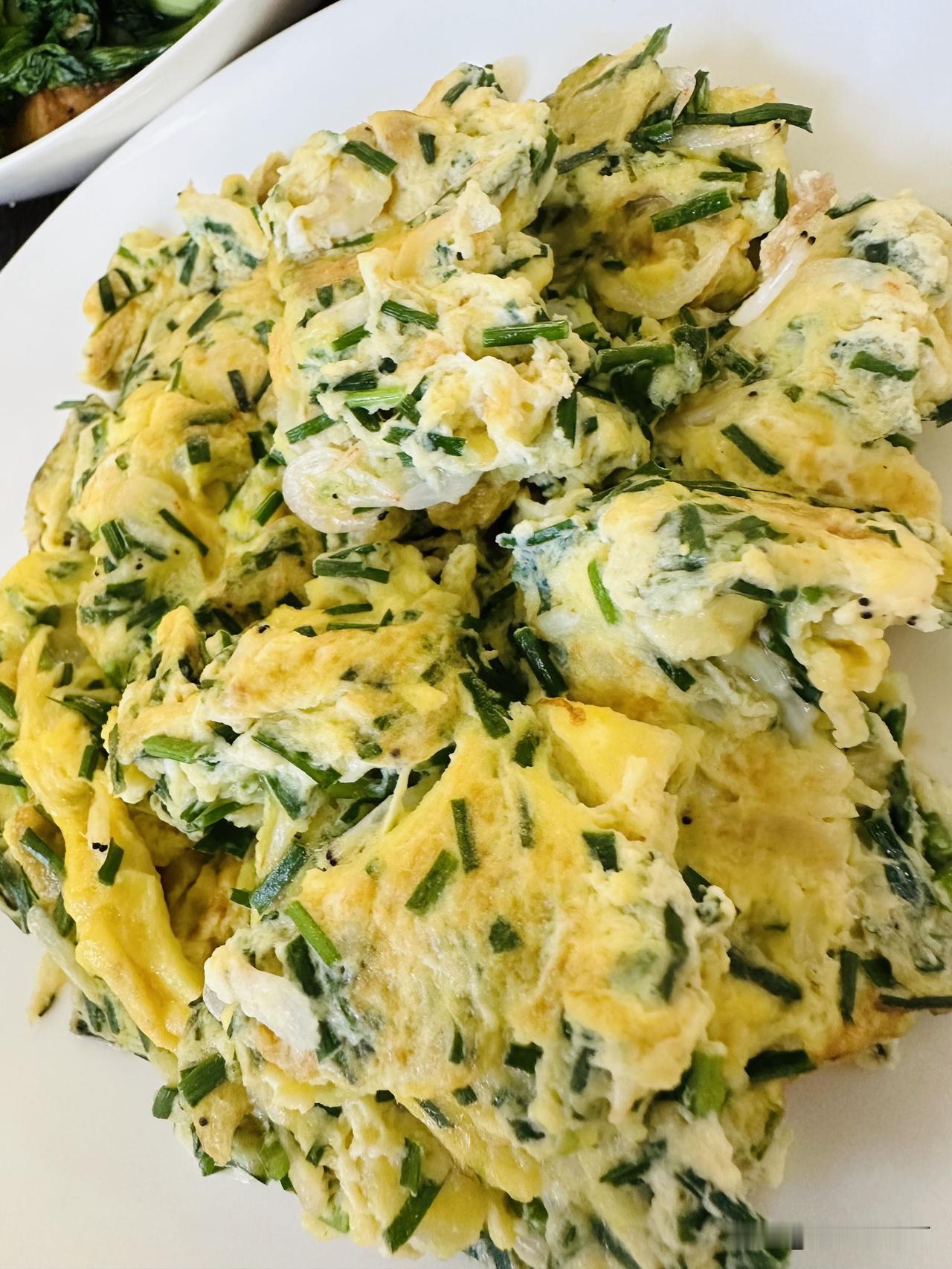 昨天有位姐妹说不知道怎么给孩子补钙。
我说食补高于药补。
你买瓶子钙片还不放心不