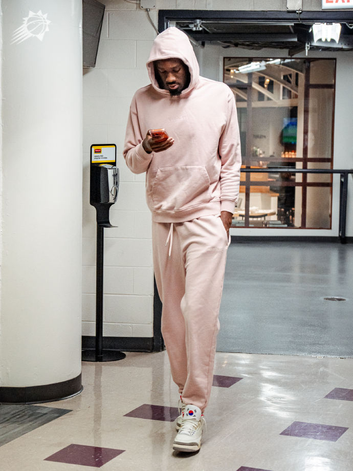 马威！你不要逼我给你跪唱征服啊！！！率队4分钟打了波24-0！火箭vs太阳