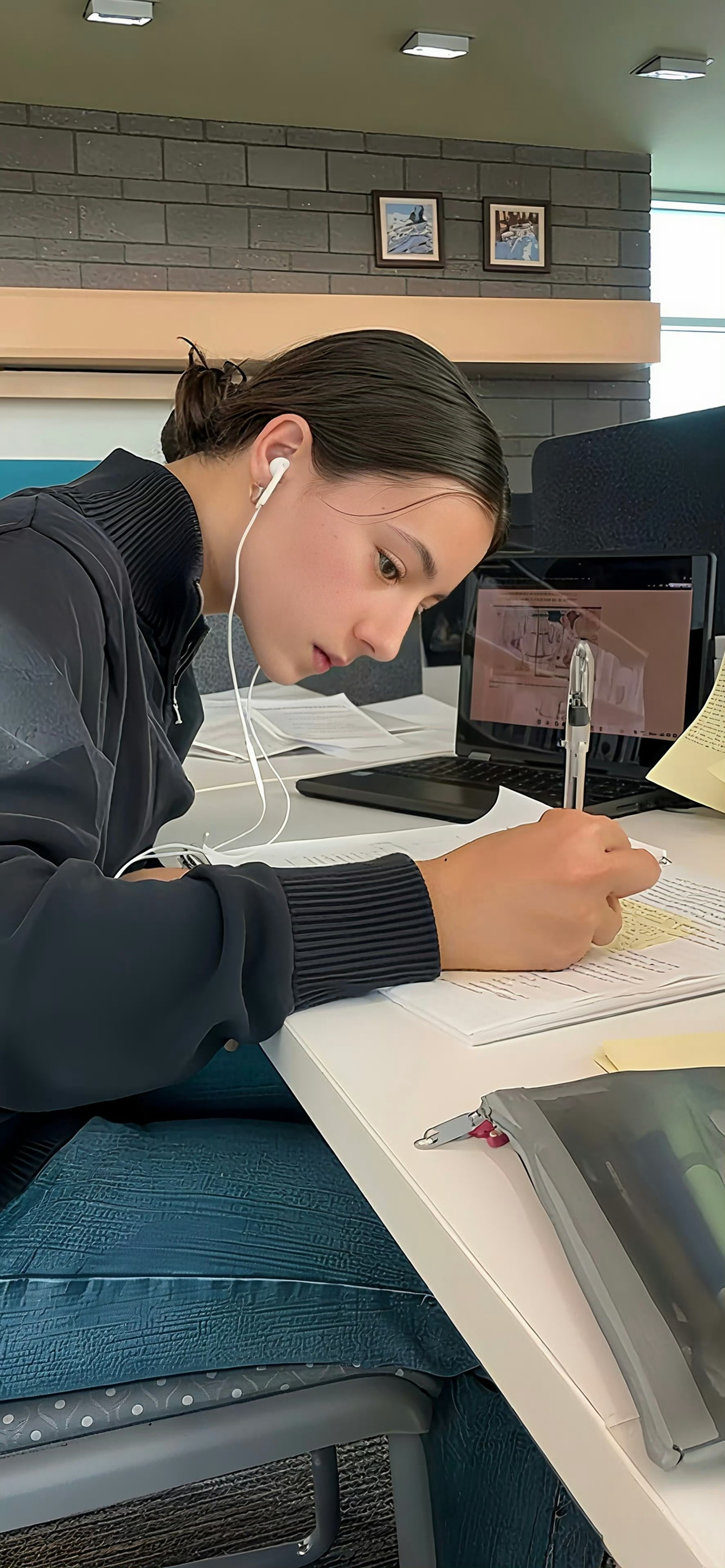 “努力就有好事发生”studywithme[超话]学习 手机壁纸 ​​​