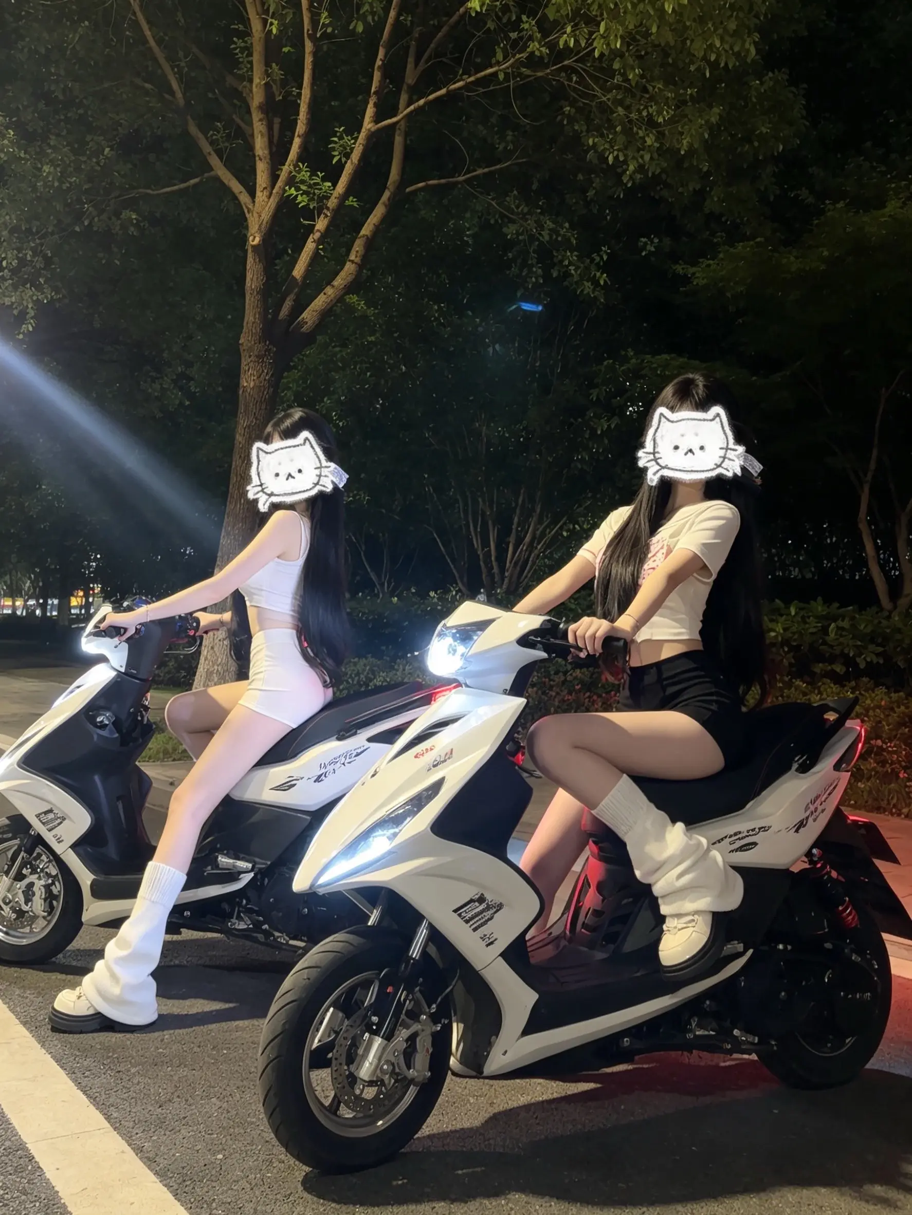 以前不乖 查男人的手机 现在变乖了 害怕男人查我手机.