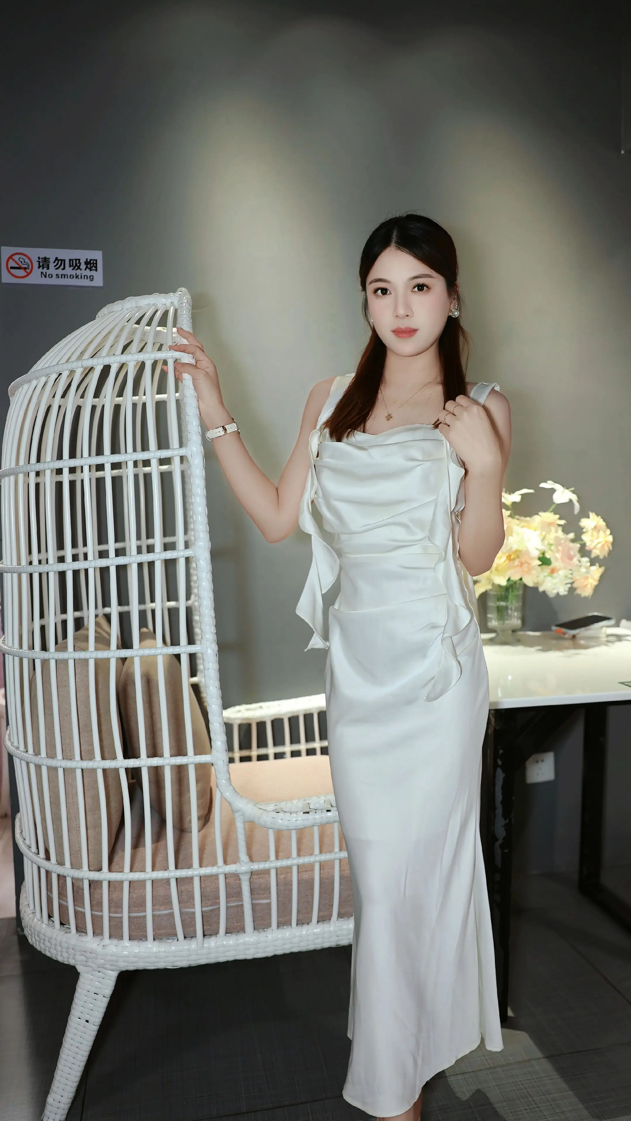 今日份优雅名媛风穿搭 女生写真高级感 御姐模特