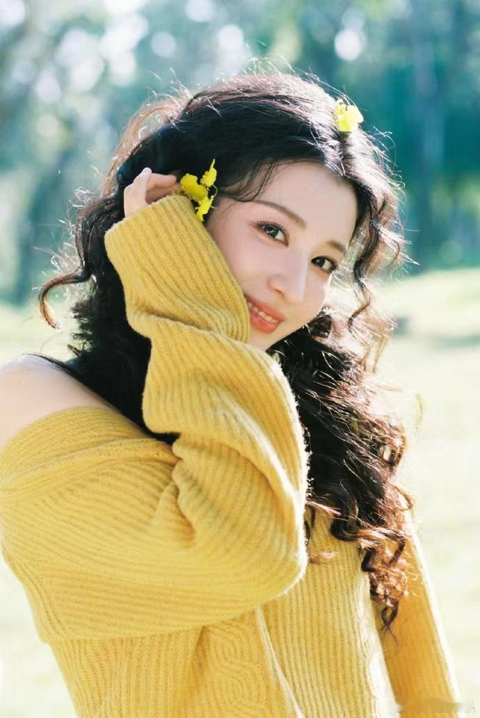 王楚然待播剧生日海报王楚然明月录生日海报 《明月录》发了王楚然生日海报，生日快乐