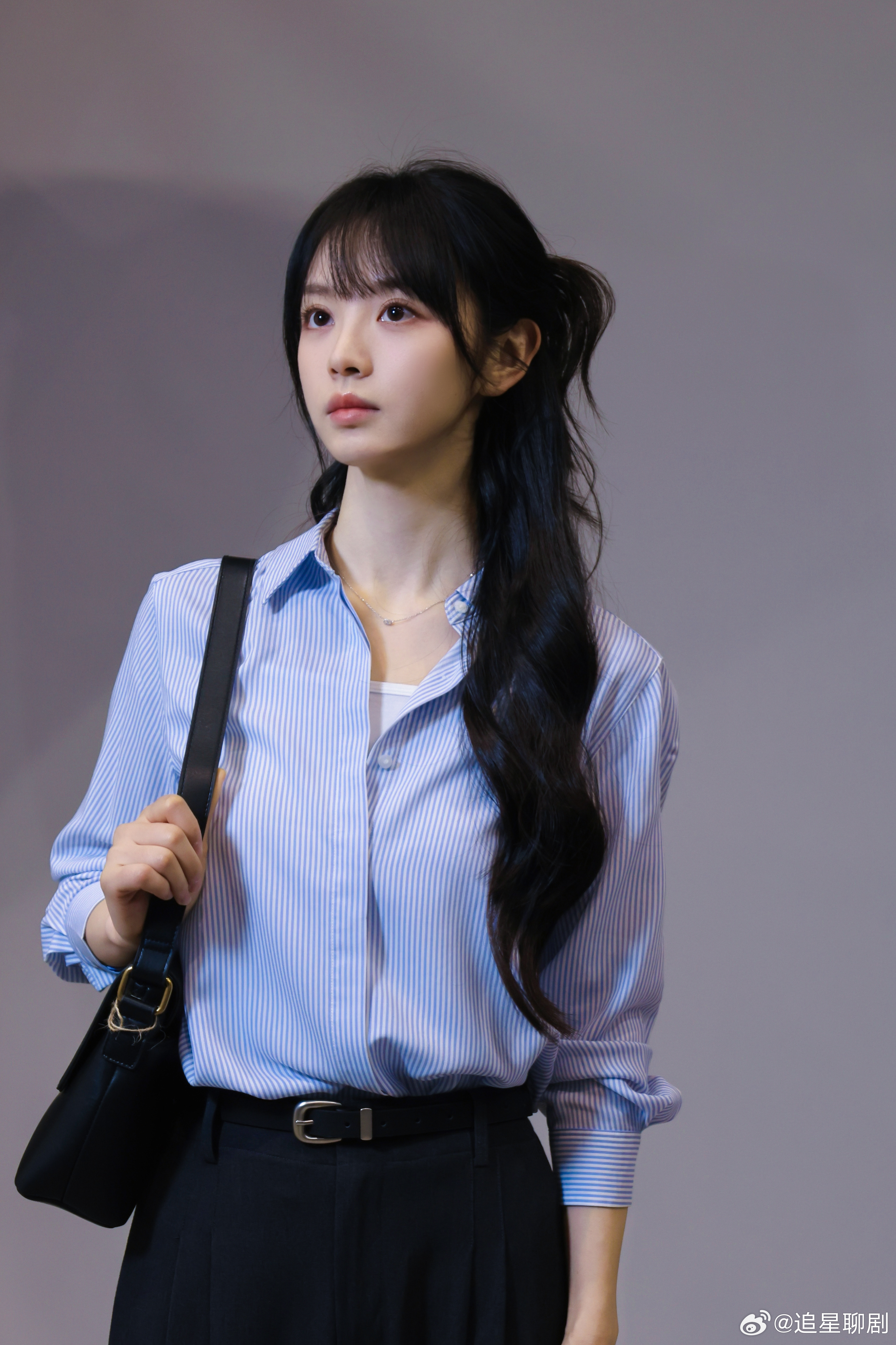 田曦薇怎么洗把脸就来演林知夏了看了这组素颜OOTD之后更期待正片了，田曦薇不用化