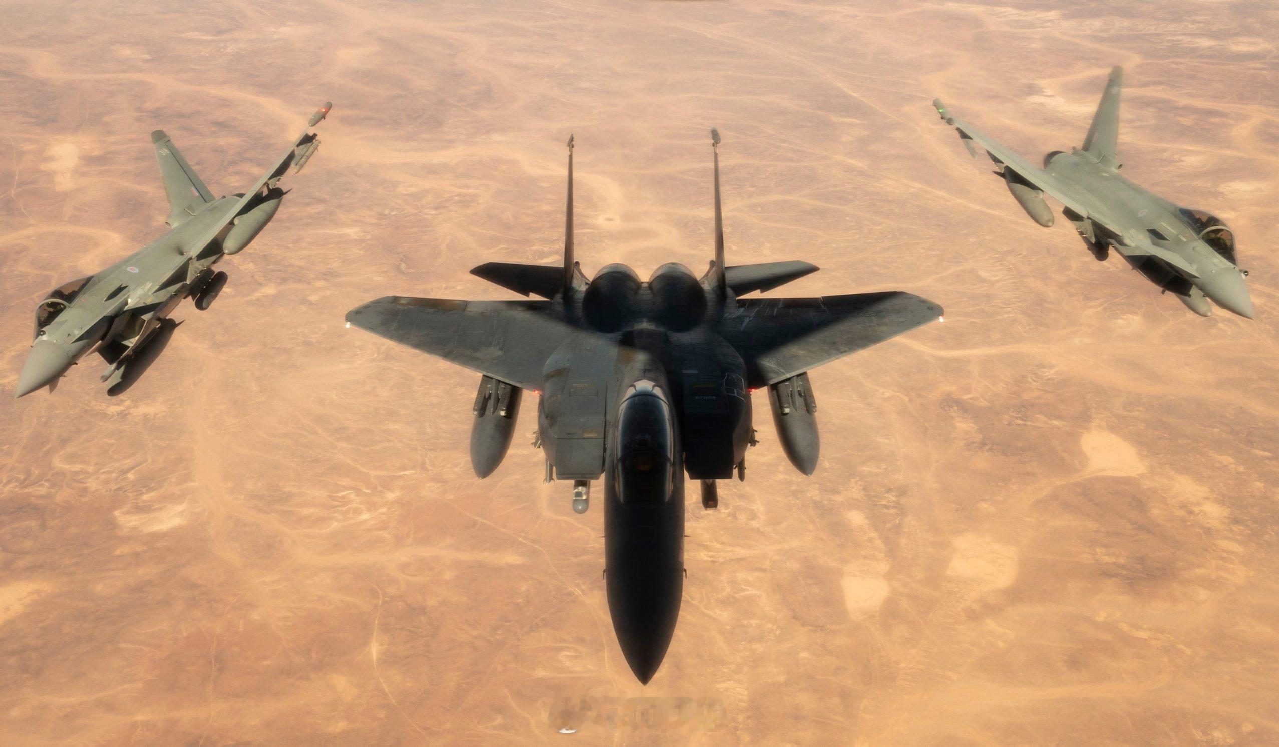 美国副总统 J.D. 汪斯：美国正在为伊朗局势可能升级做准备。我们要的是，确保绝