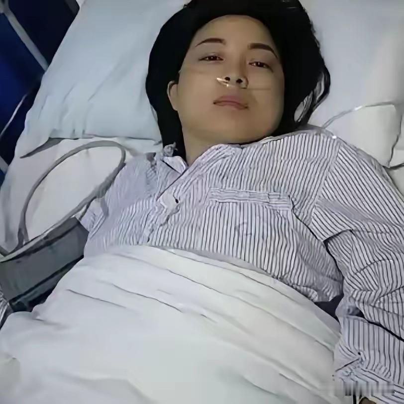 浙江护工白养植物人8年，对方醒来第一句话，直接破防

讲真，这世上真有傻子。
