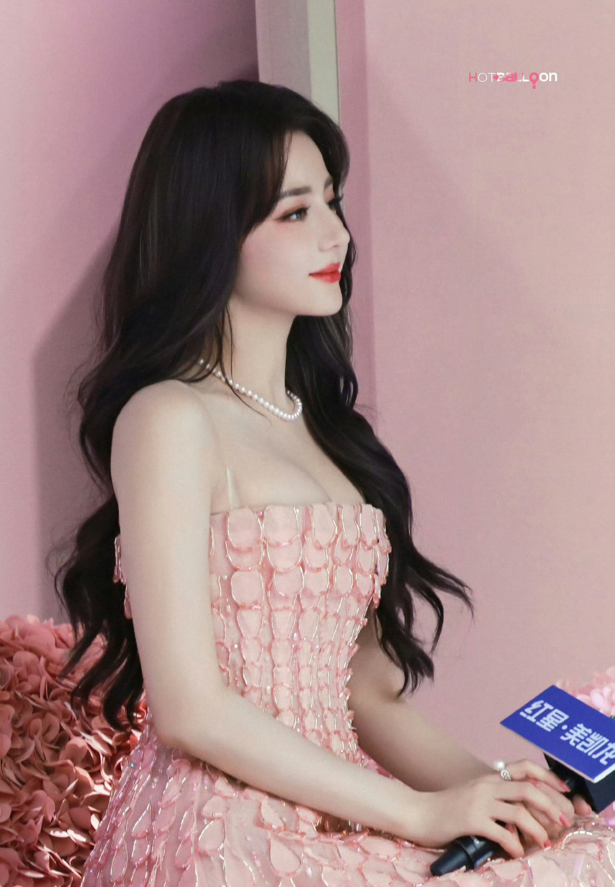 迪丽热巴 水蜜桃成精了又美又萌 