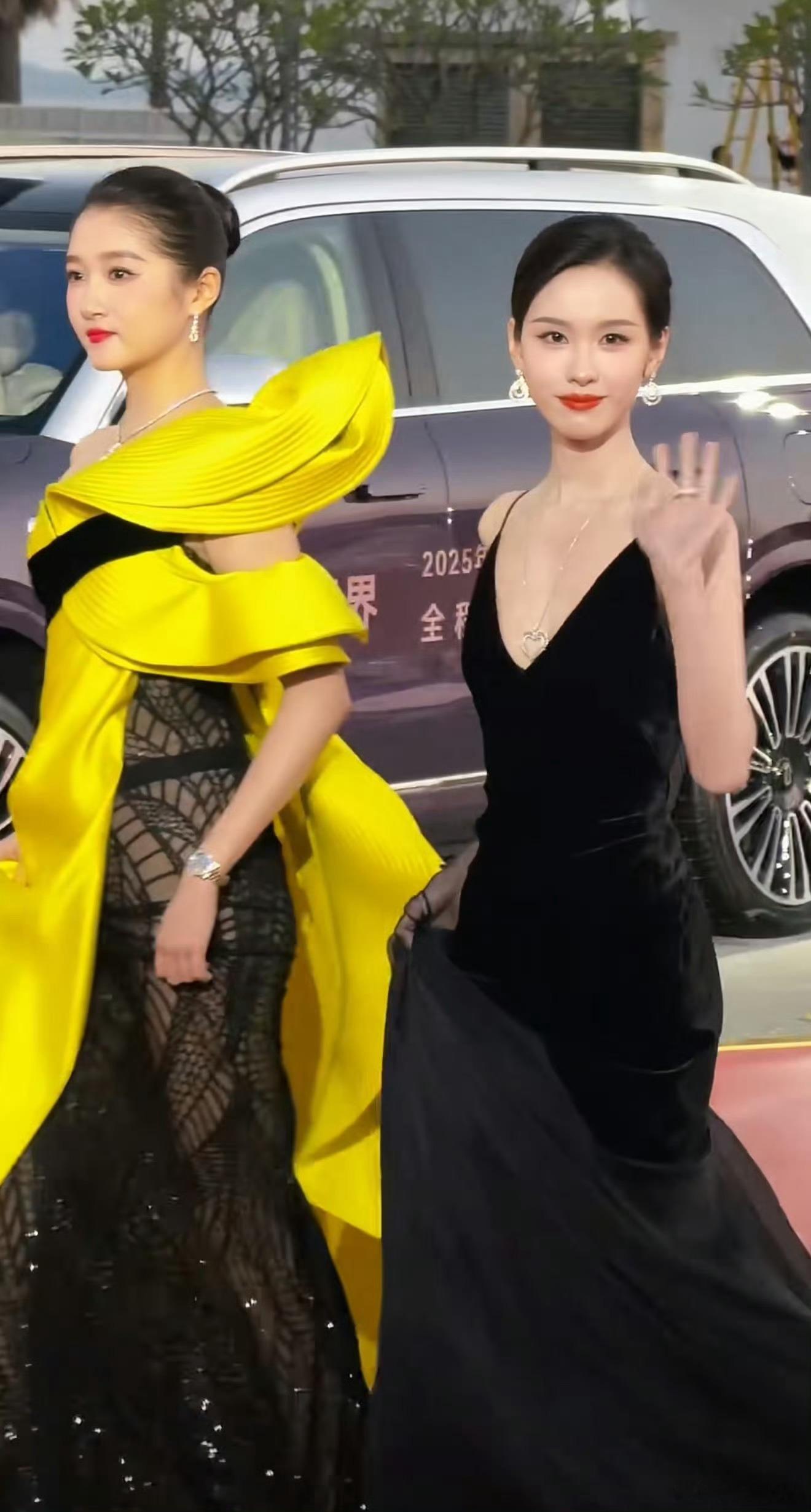 哇哇哇嘟嘟身后是什么车？ 和金鸡百花适配度拉满了有没有