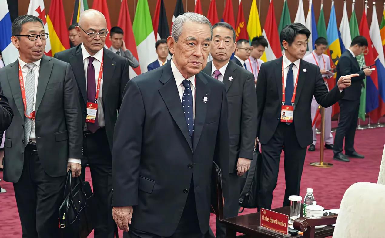日本媒体高度关注！在日本代表团与我们的华春莹副部长会晤之后，日本每日新闻，朝日新