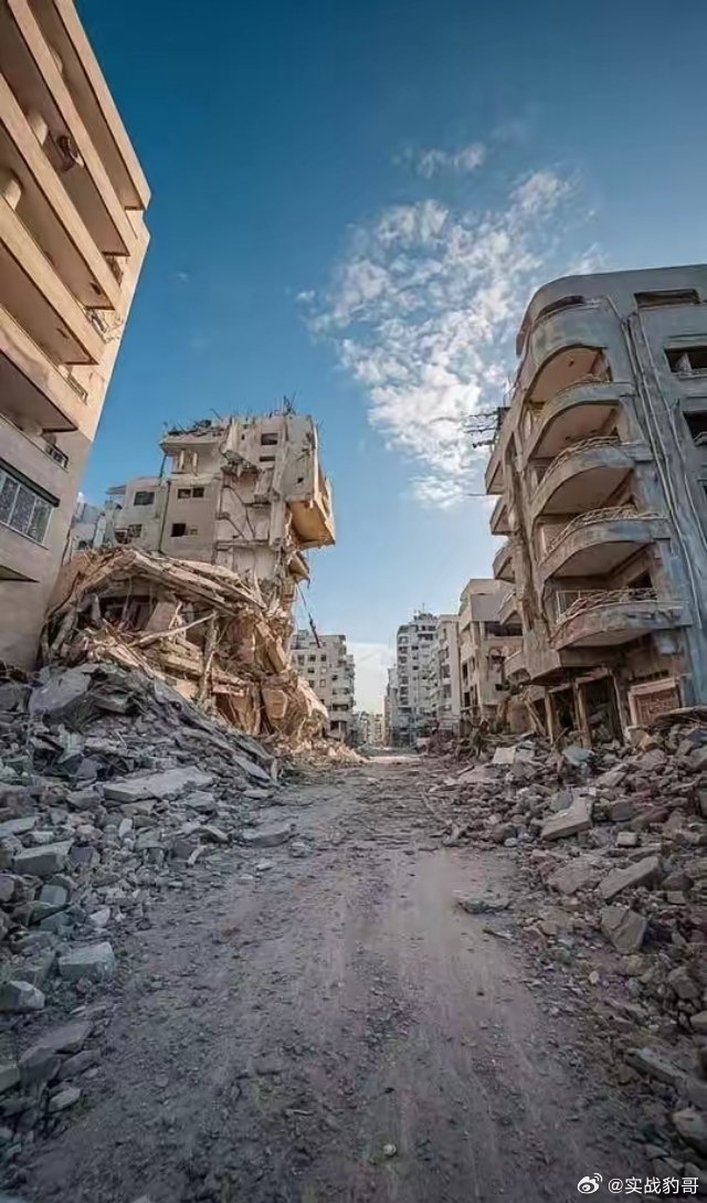 特拉维夫终于变得有点像加沙了？感觉伊朗的集束弹头效果就是不好！这楼都不能顺顺利利