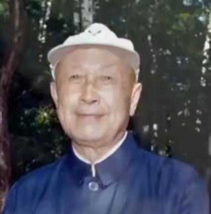 [月亮]钱学森院士说：当时如果毛主席，党中央不下决心搞原子弹，今天我们就没有导弹