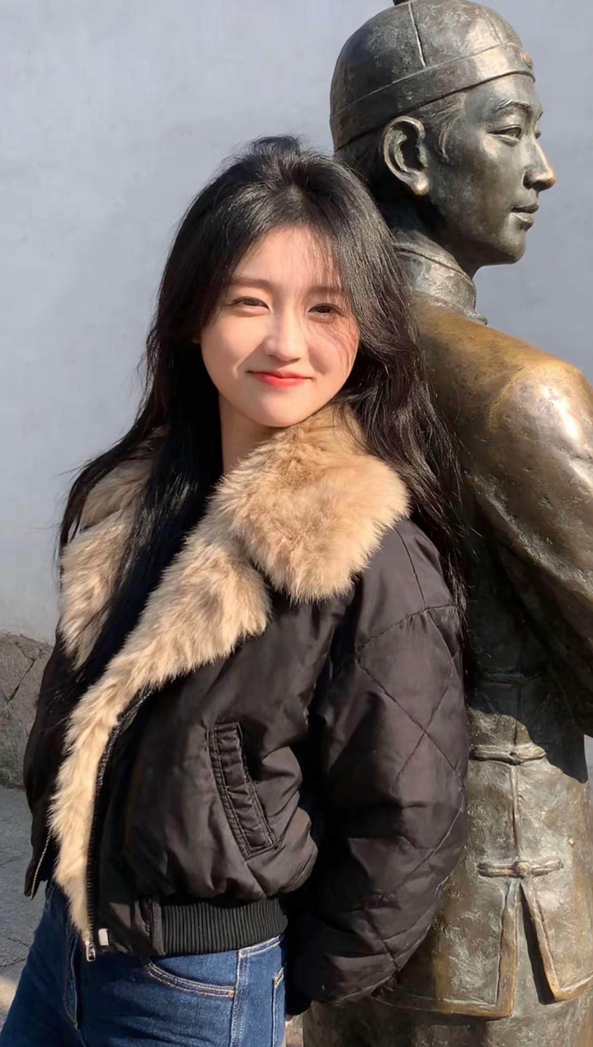 我脸大吗？有人说像福州的光饼😜。街景随拍 今日 拍照 随拍