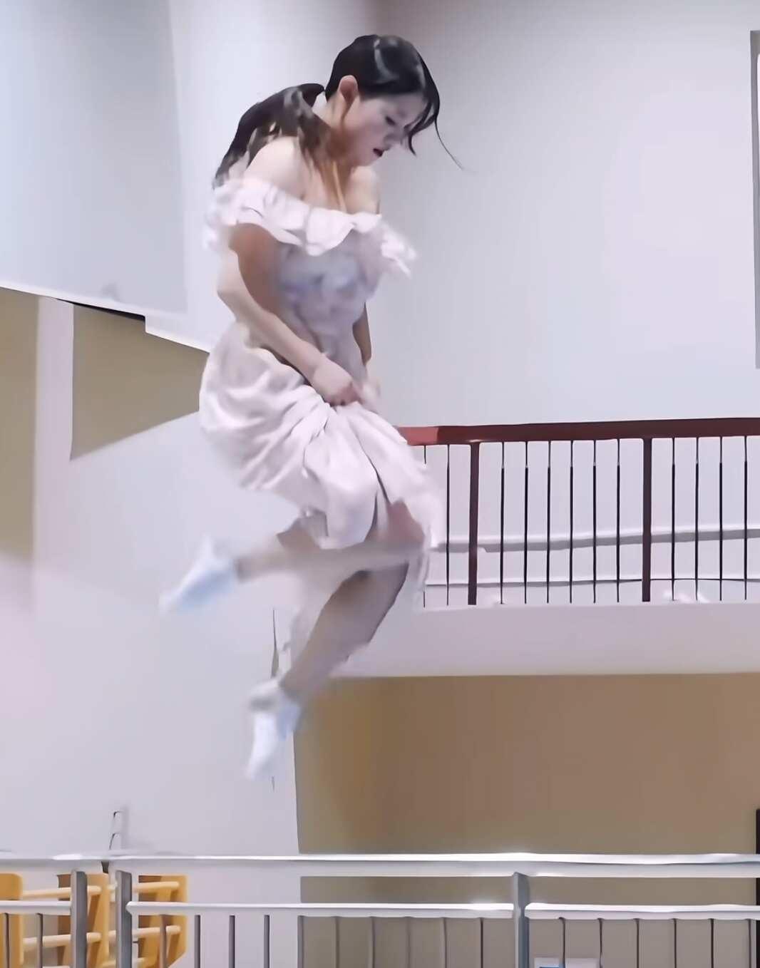 家齐这一跃真的百看不厌
跳水 旋转跳跃我闭着眼 体操 滑冰 花样滑冰 芭蕾 竞技
