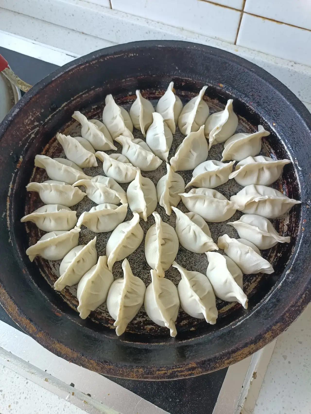 山东转学天津很担心孩子的英语跟不上课，
山东老家三年级开始学英语，
天津这边是人