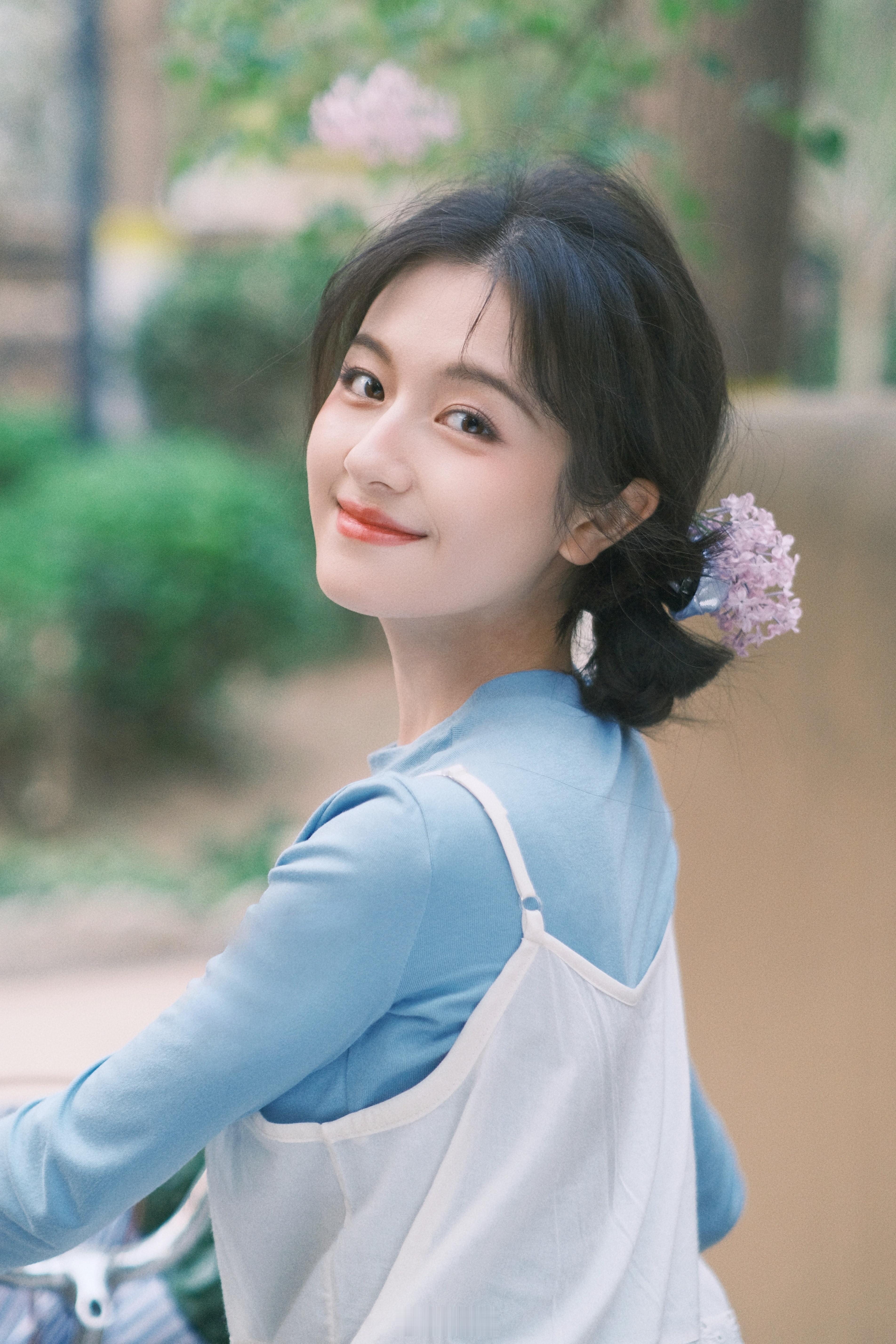 可爱又清新的李兰迪 ​​​