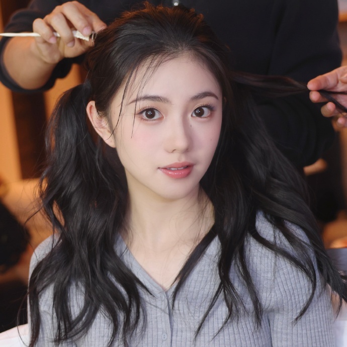 双马尾刘浩存就这样萌翻全宇宙 ​​​