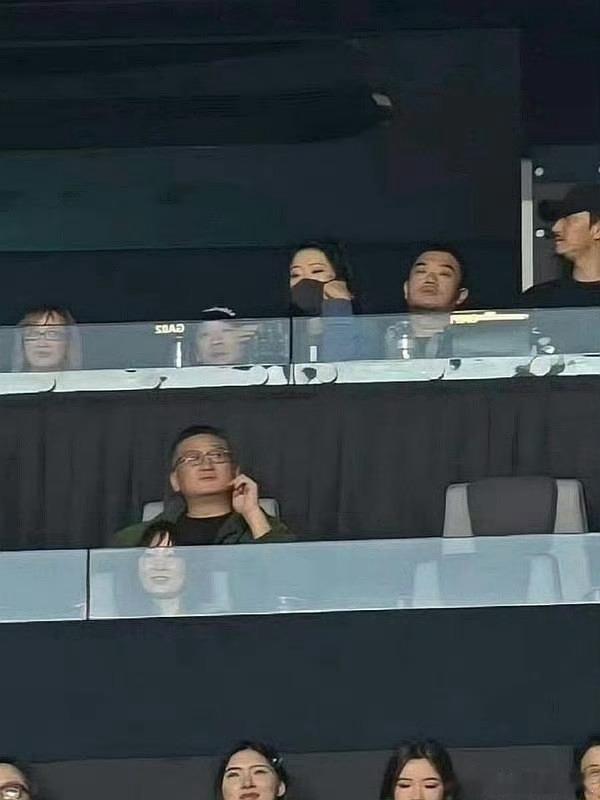 2026年之我在郫县看图编故事，被告我就销号疑似王鹤棣网传女友去了演唱会