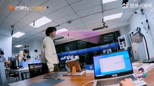 石凯穷举法找钥匙一开一个准   名侦探学院大厦的第十八层  看来石凯不仅是智商在