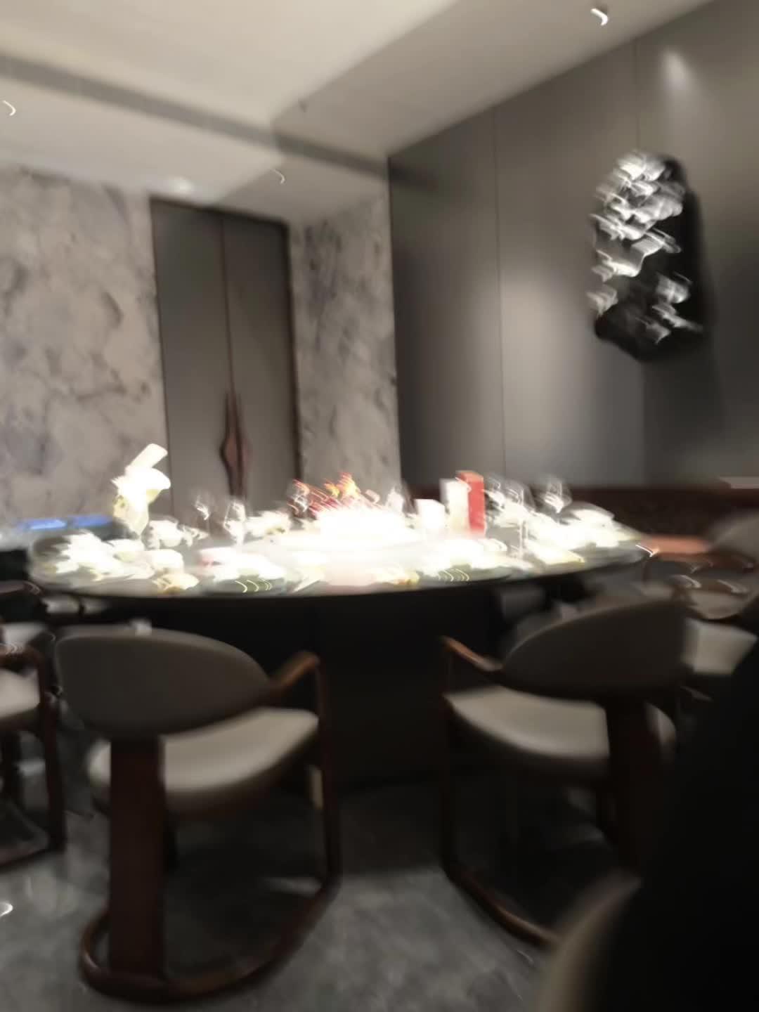 如果你现在没有月入五万、年入百万，而且感到前途迷茫，没有方向，我建议你...