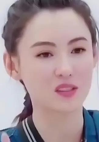 张柏芝和谢霆锋一直以来都是娱乐圈的焦点人物。他们两个人的感情生活，都引起了很多人
