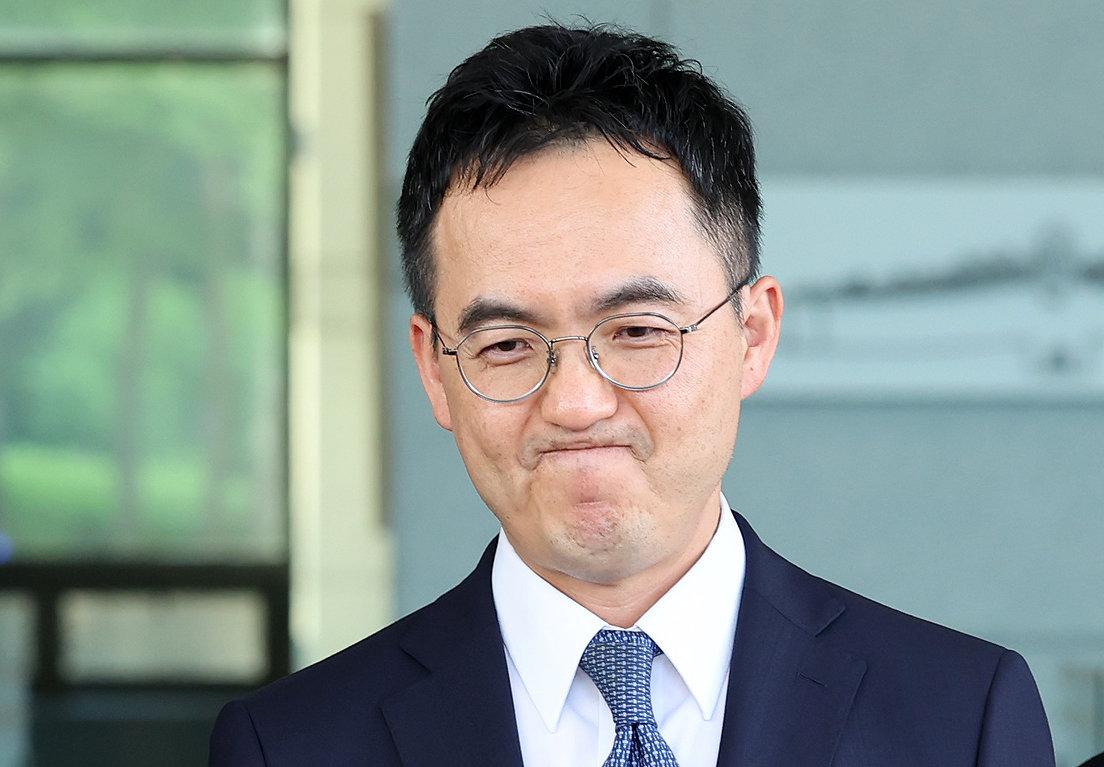 韩国媒体消息，废除检察机关补充调查权的刑事诉讼法修正案在国会全体会议上获得通过后