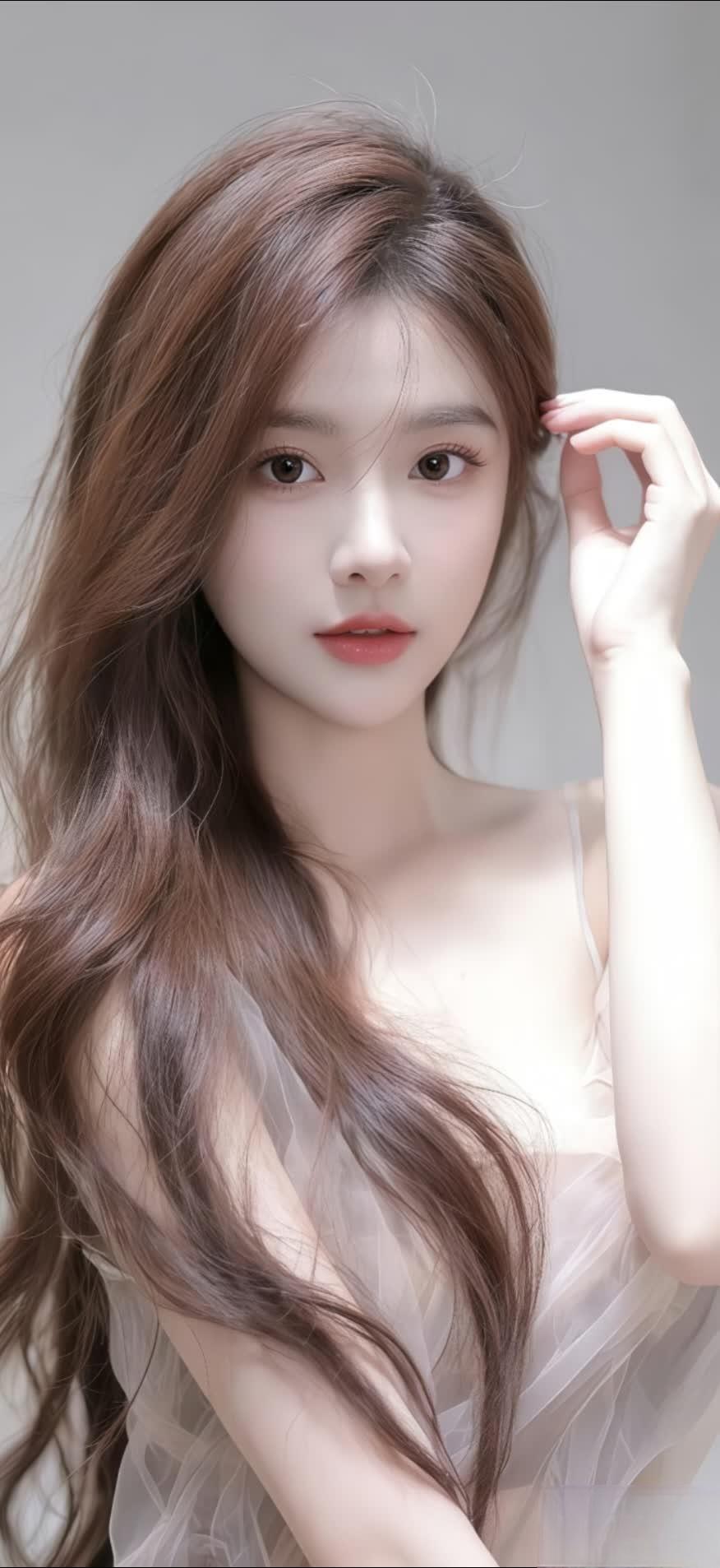 情如失衡秤，执念即枷锁。莫丈量他人心中的刻度。冷却期待，止步攀崖。孤舟自渡时，荒